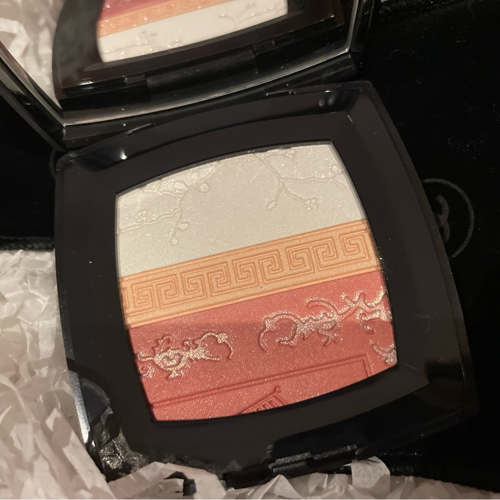Chanel Premieres Fleurs Harmony of Powders, 2018 limited edition